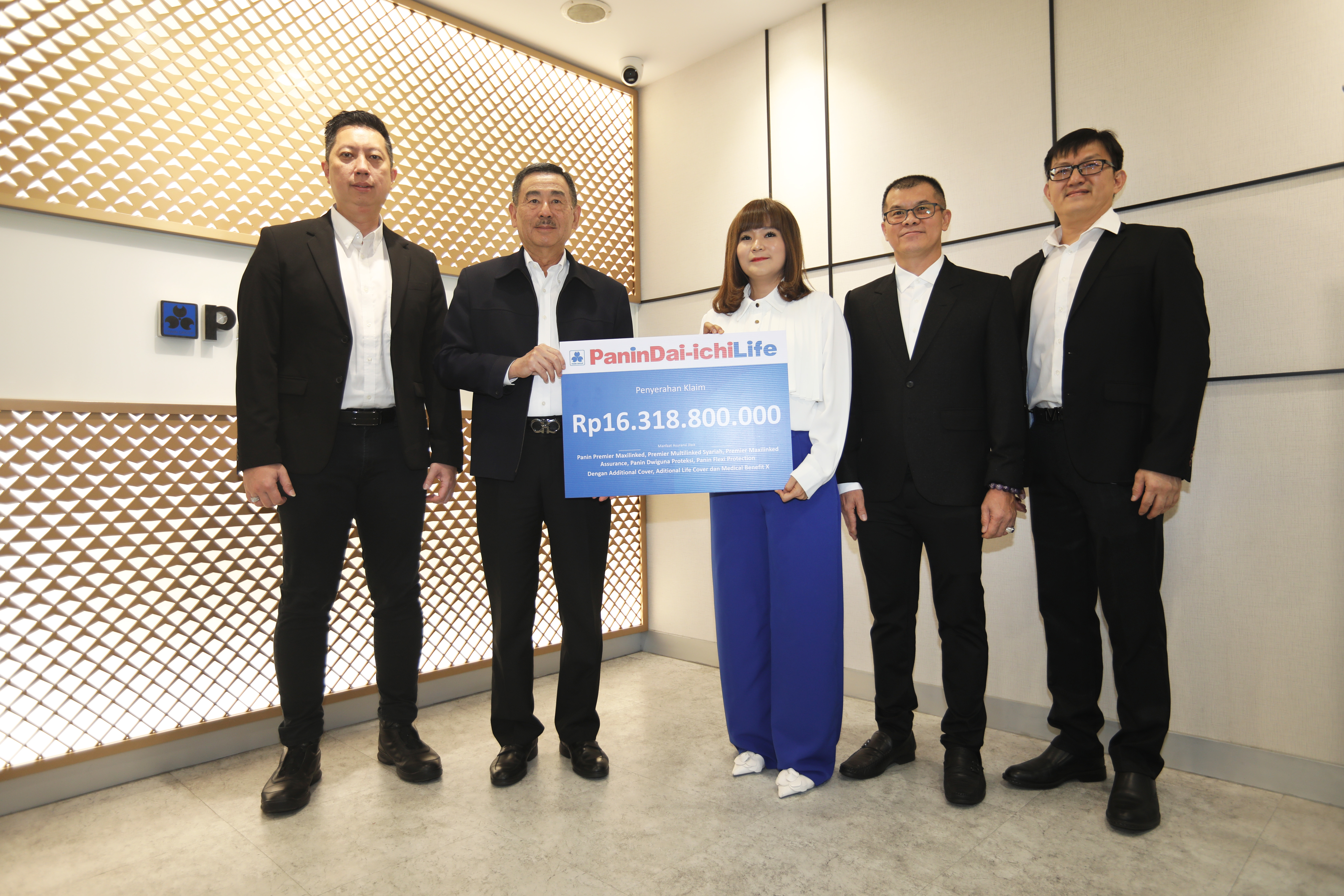 Panin Dai-ichi Life menunjukkan komitmen sebagai perusahaan asuransi jiwa terpercaya di Indonesia dengan membayarkan klaim Rp16,3 miliar kepada ahli waris.
